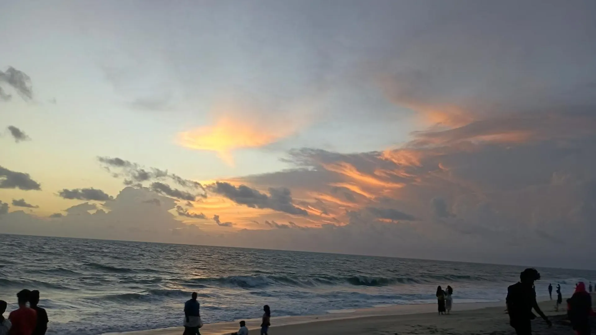 Calm Water Retreat Dolphin Villa Beach Alappuzha
