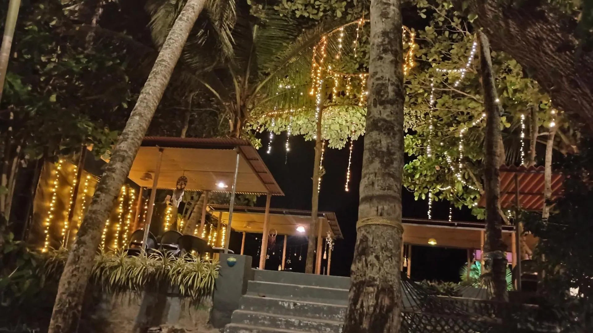 Сasa de vacaciones Calm Water Retreat Dolphin Villa Beach Alappuzha India